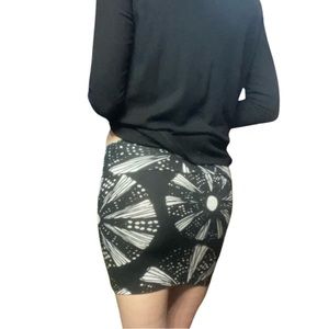OTAHEITE opihi black and white print mini skirt, XS